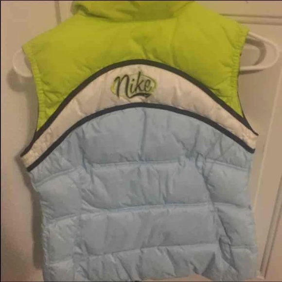 Nike vest - Picture 2 of 2